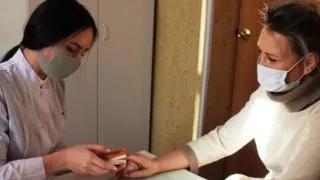 Волонтеры-медики продолжают помогать врачам