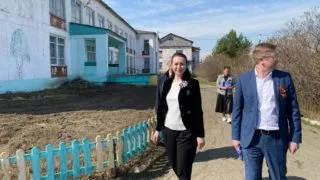 В Знаменском районе Оксана Фадина приняла участие в мероприятиях ко Дню Победы