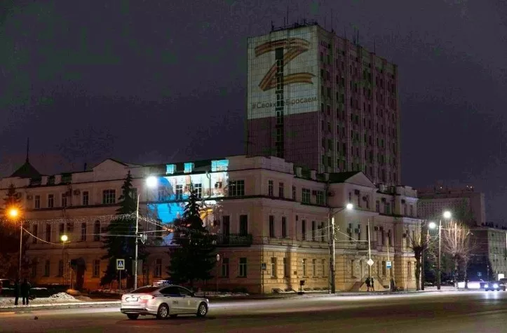 «Своих не бросаем» : в Омске прошла масштабная патриотическая акция