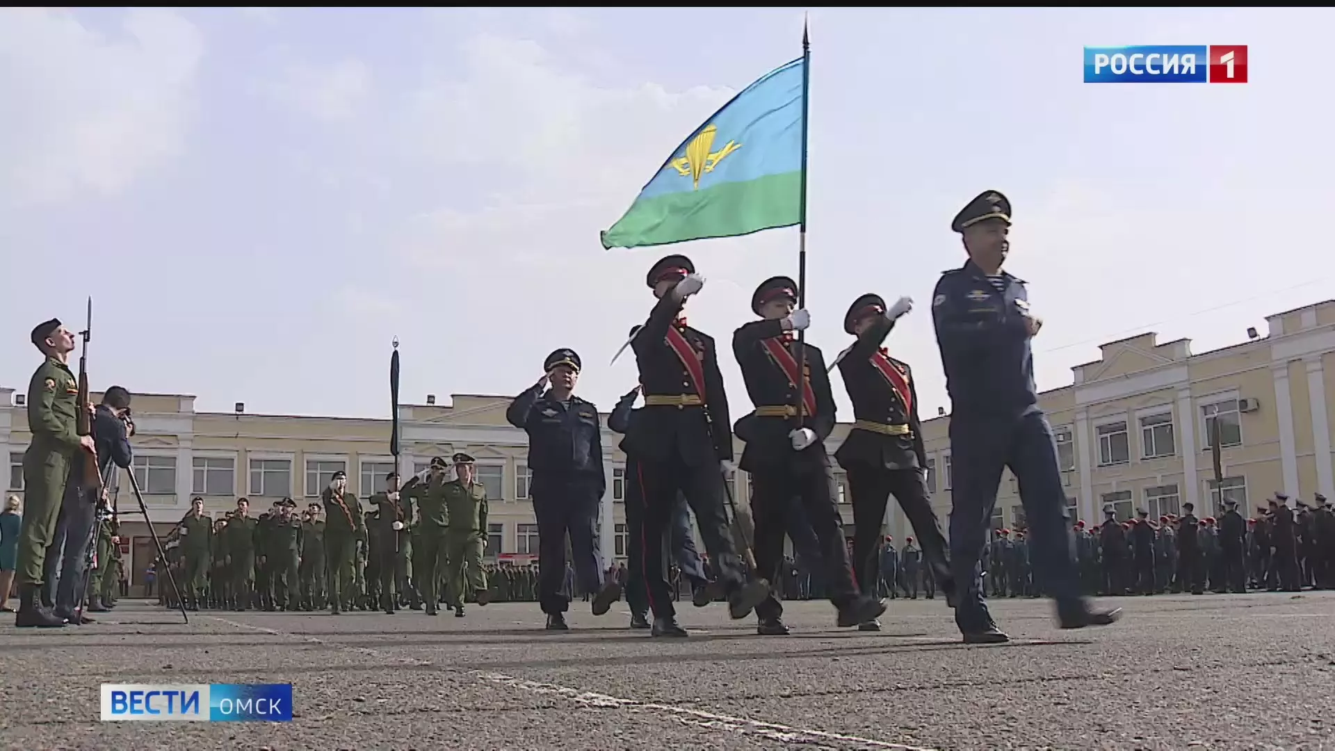 Парад омск 9 мая трансляция. Репетиция парада Омск. Тренировка парада Омск 2024. Фадина 2024 парад Омск.