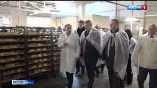 Полномочный представитель Президента в Сибирском Федеральном округе Анатолий Серышев работает в Омске