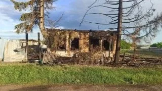 Жительница Омской области потеряла единственный дом после пожара