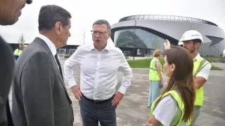 Губернатор Александр Бурков и зампредседателя Госдумы Александр Журов осмотрели «G-Drive Арену»