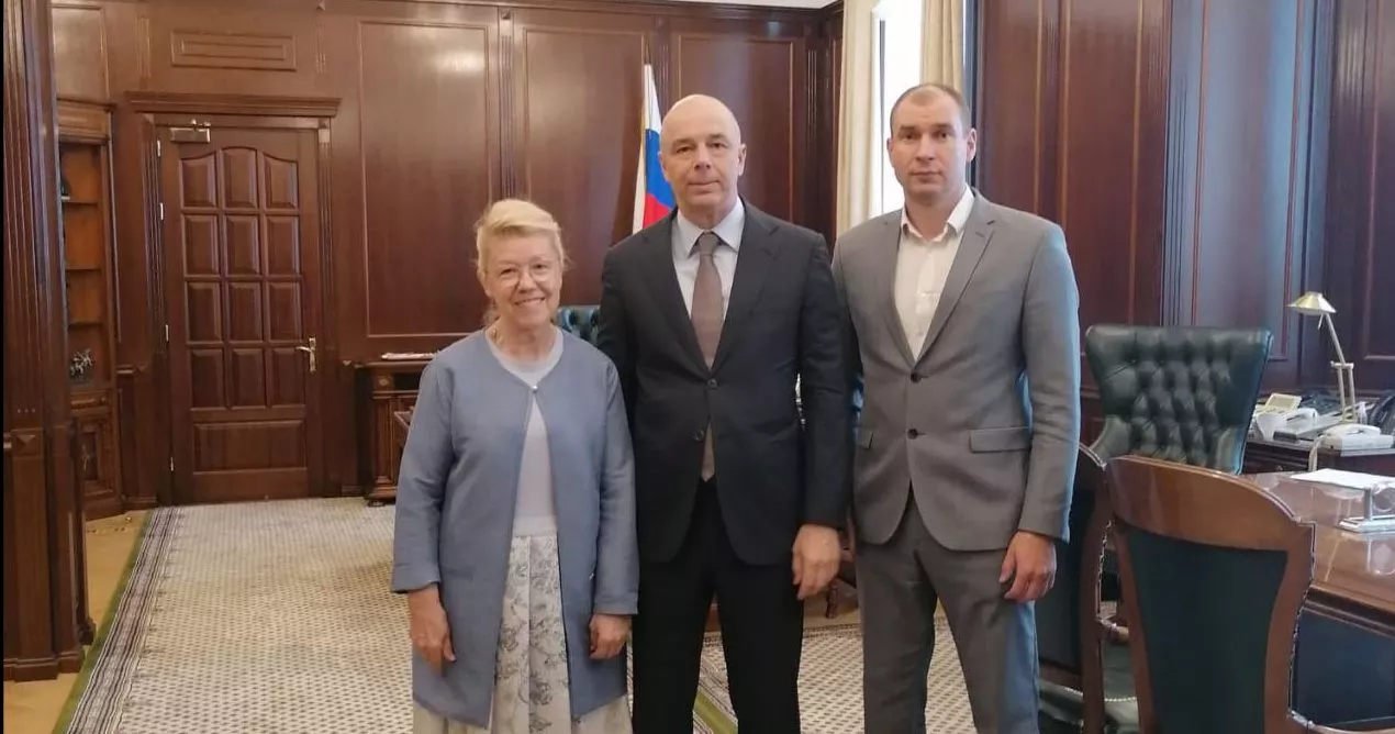 Сенаторы от Омской области Елена Мизулина и Дмитрий Перминов встретились с Министром финансов РФ Антоном Силуановым