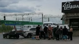 «Вести Омск» узнали подробности аварии с опрокинувшейся иномаркой