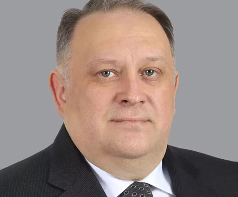 Силовики задержали главу Контрольно-ревизионного управления МЧС РФ Репина, который ранее занимал высокопоставленный пост в Омске