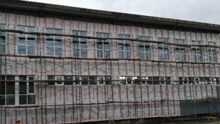 В Горьковском районе приступили к монтажу теплоузла в новой школе на 550 учеников
