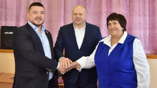 Школе №50 в Кировском округе нашли мецената
