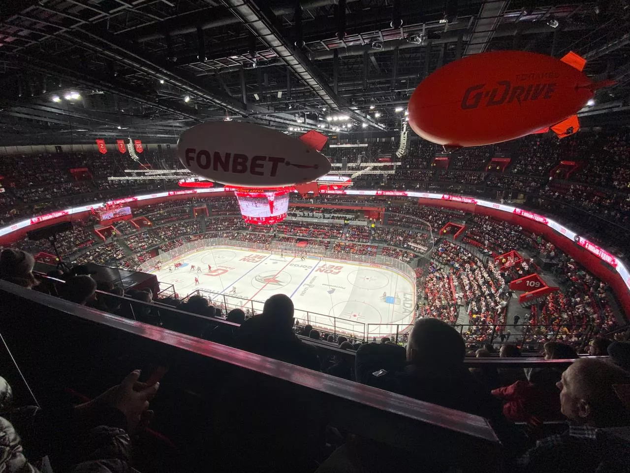 Омский «Авангард» победил хабаровский «Амур» со счетом 3:1