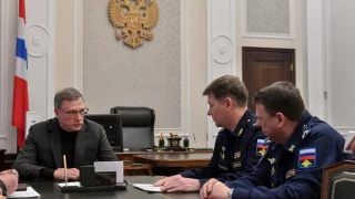 Губернатору Буркову представили план развития военного аэродрома Омск-Северный