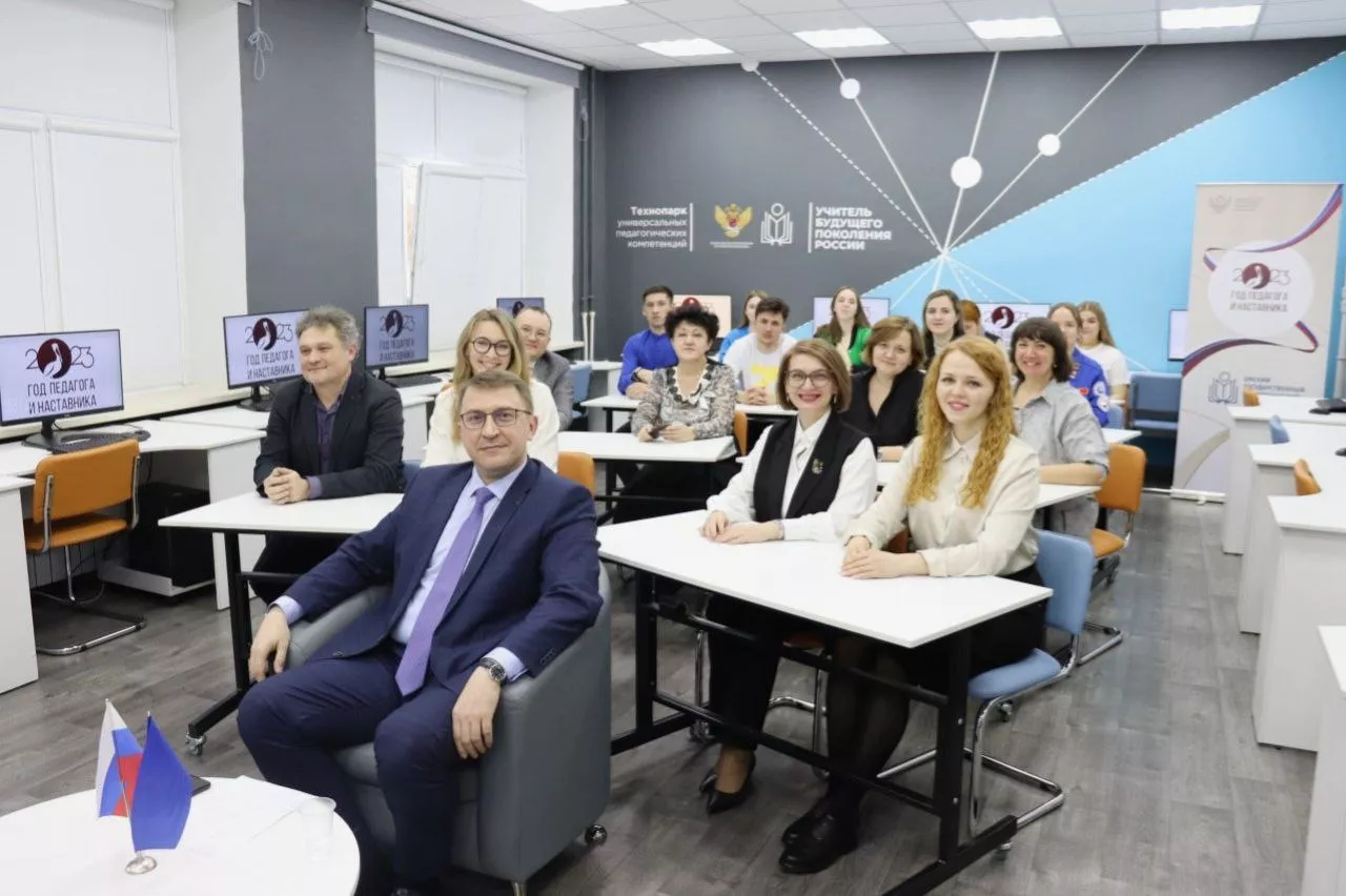 Омичи приняли участие в онлайн-встрече с Владимиром Путиным, посвященной году Педагога и наставника в России