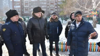 Представители прокуратуры Омской области совместно с мэрией провели осмотр строящихся школ