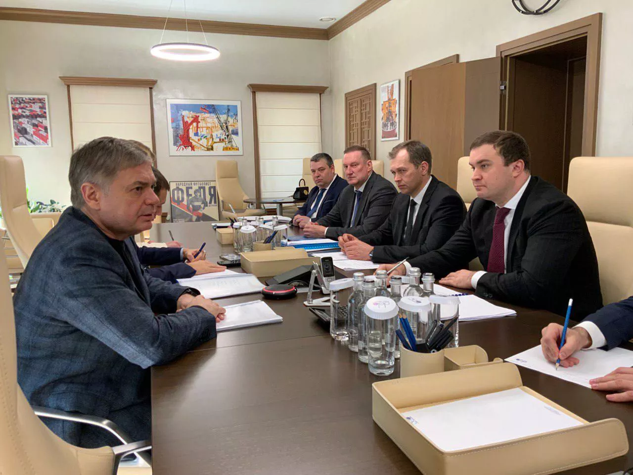 Виталий Хоценко обсудил развитие гандбола в Омской области