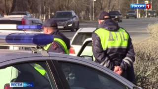 В ночном ДТП под Омском погиб 17-летний мотоциклист после столкновения с иномаркой