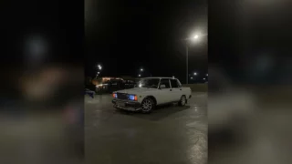 На омича, который катался на «Жигулях» по скейт-парку, завели несколько административных дел