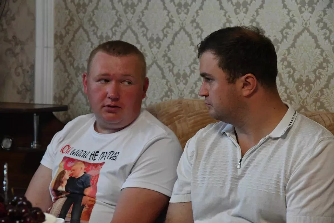 В Одесском районе Виталий Хоценко навестил участника СВО