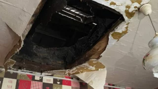 Прокуратура Ленинского округа г. Омска проводит проверку по факту обрушения потолка в многоквартирном доме