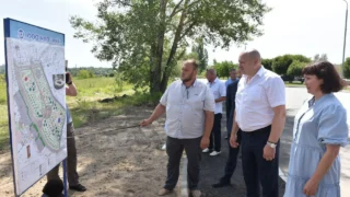 В Омске на улице Успешной (в сквере около НПО «Мир») появится новая благоустроенная площадка для отдыха