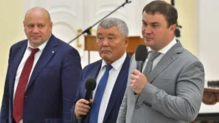 Виталий Хоценко провёл встречу с жителями Центрального округа Омска