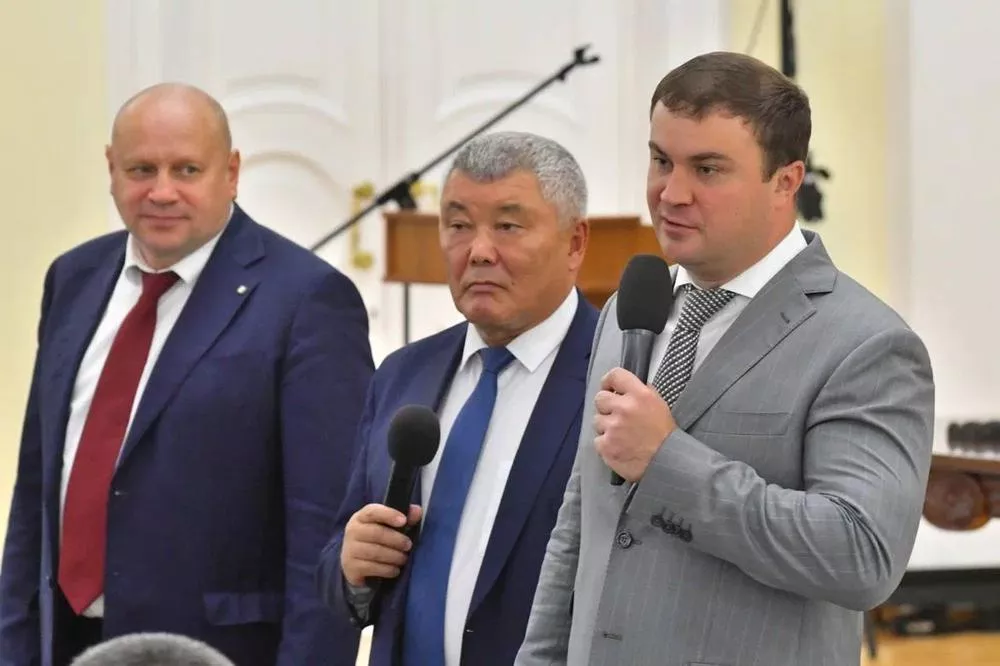 Виталий Хоценко провёл встречу с жителями Центрального округа Омска