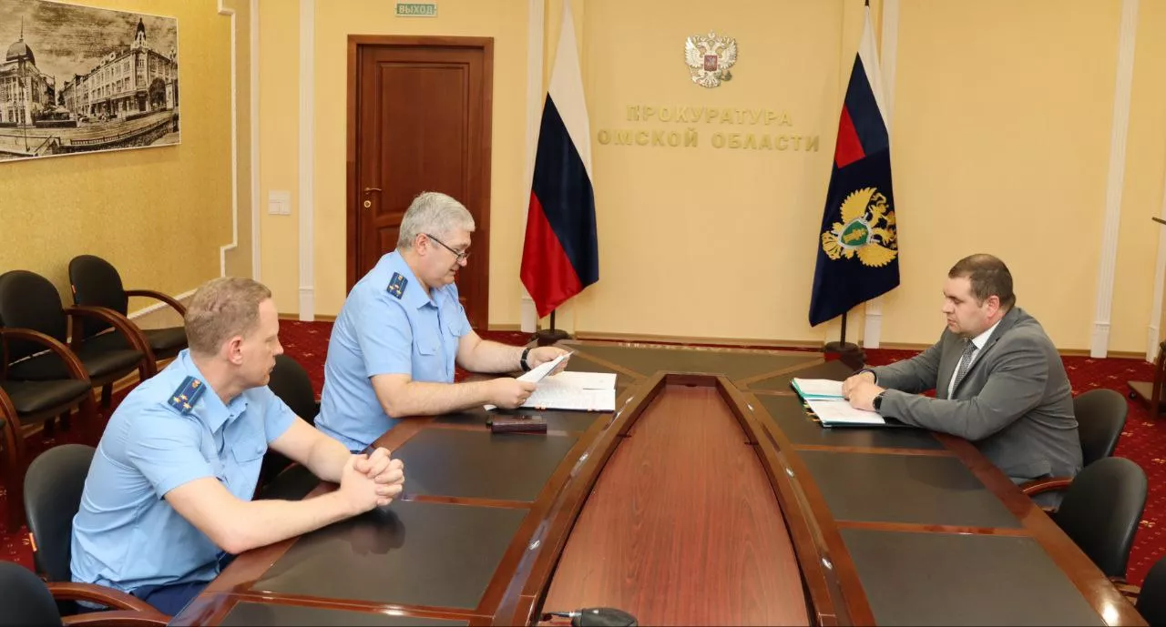 Омская прокуратура проводит проверки по факту отказов зачисления детей в 1 класс