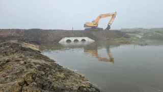 В Крутинском районе пустили воду по течению реки Оша