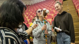 В Омском цирке прошло специальное благотворительное представление для слабовидящих людей