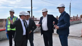 Сергей Шелест рассказал о ходе капитального ремонта Ленинградского моста