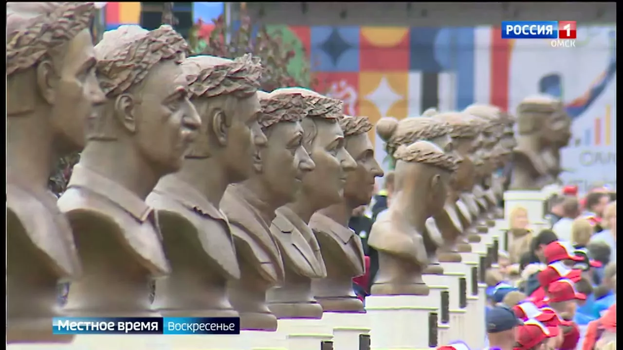 На Аллее олимпийцев в Омске заменят таблички с опечатками