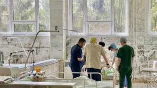 Омские медики больше месяца боролись за жизнь молодой матери и ребенка