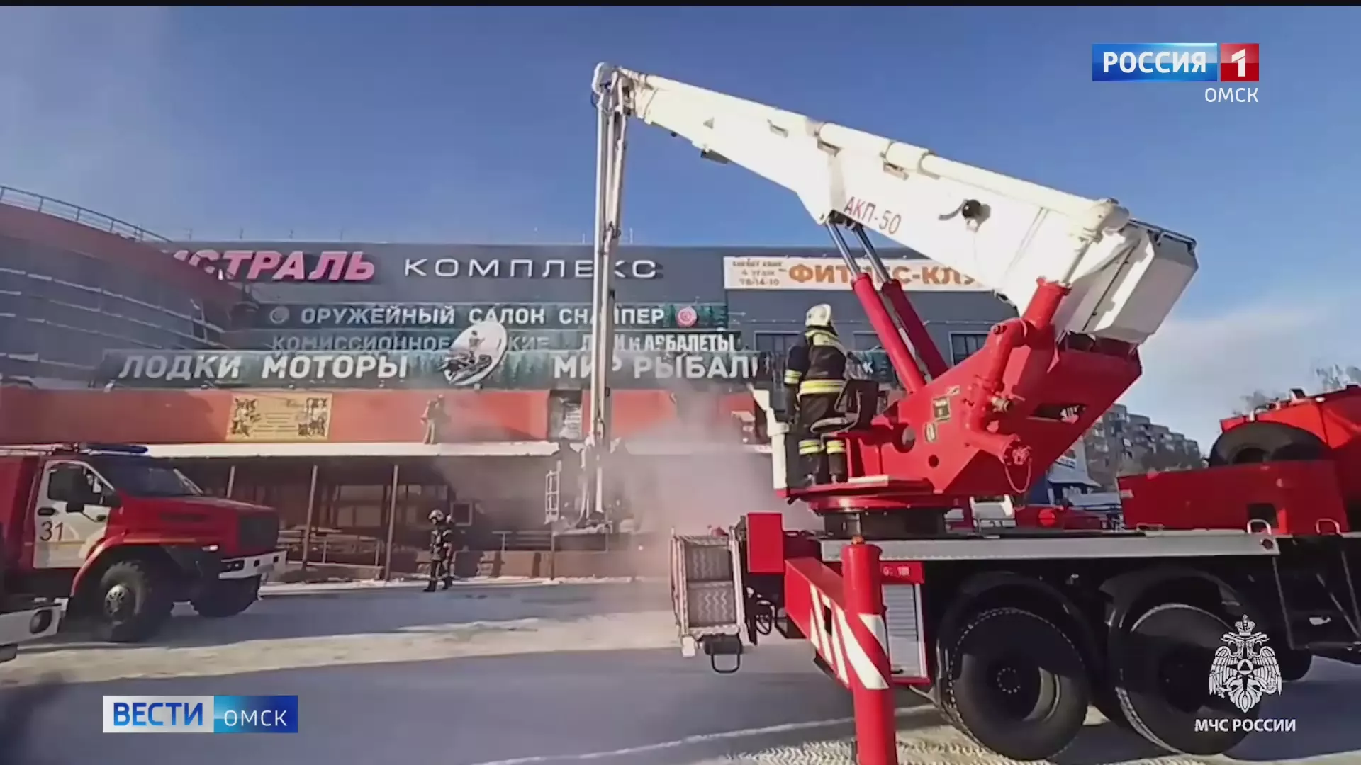 В Омске на Левобережье тушили крупный пожар