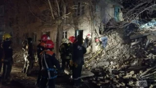 В Омске обрушился пролет трехэтажного нежилого дома
