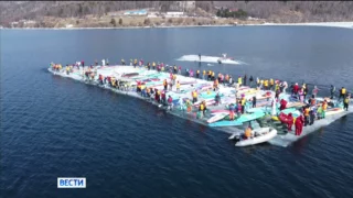 Жители Иркутской области «угнали» льдину и проплыли на ней 3 километра