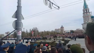 В Омске прошел парад Победы