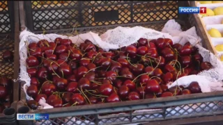 Покупка свежей клубники на одном из Омских рынков закончилась скандалом