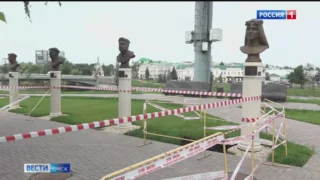 Участившиеся случаи провалов асфальта и грунта объяснили аномальными дождями