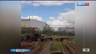В Омске на территории завода по производству бумаги произошел пожар