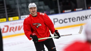 «Авангард» возвращается на лед против СКА