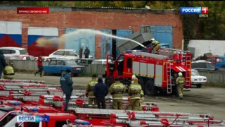 На полигоне омского ДОСААФ прошли соревнования по пожарному биатлону среди спасателей