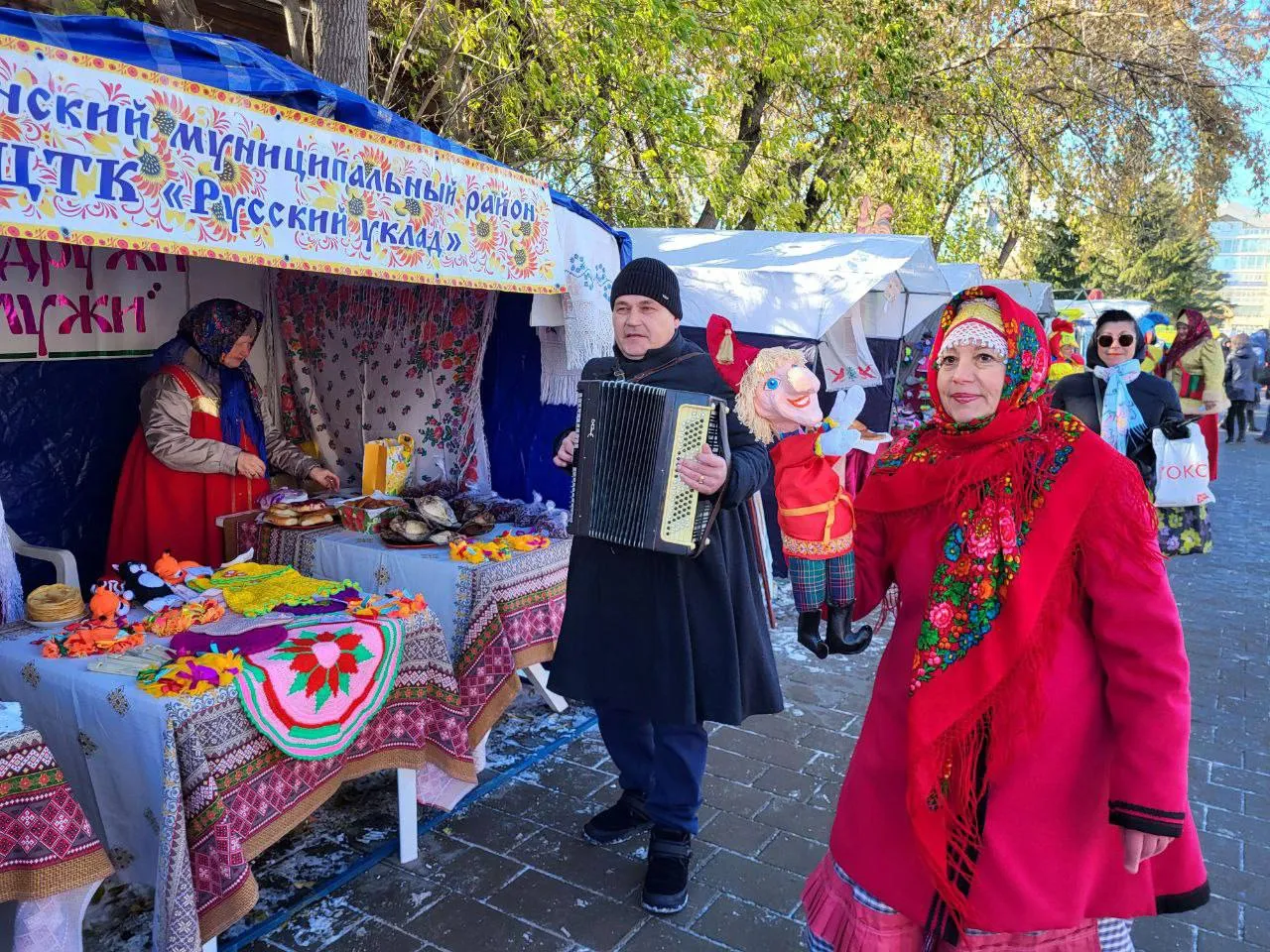 В Омске вовсю развернулась «Покровская ярмарка»