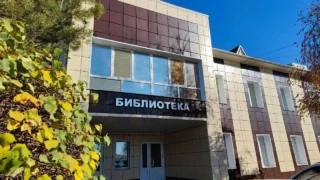 В Нововаршавском районе Омской области состоялось открытие обновленной модельной библиотеки