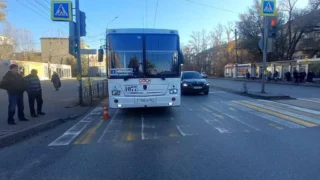 В Омске произошла авария с участием автобуса