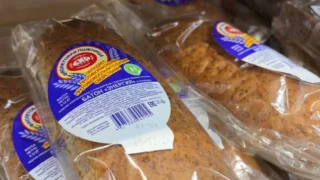 На прилавках омских магазинов появился хлеб из фиолетовой пшеницы