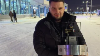 Символ культурной столицы доставили в Омск
