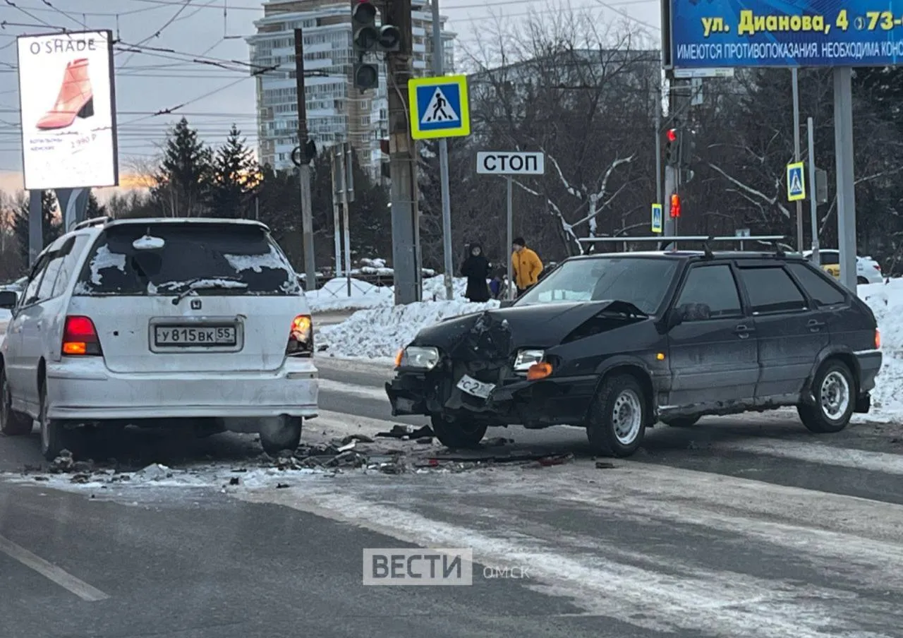 В Омске на левобережье произошла авария