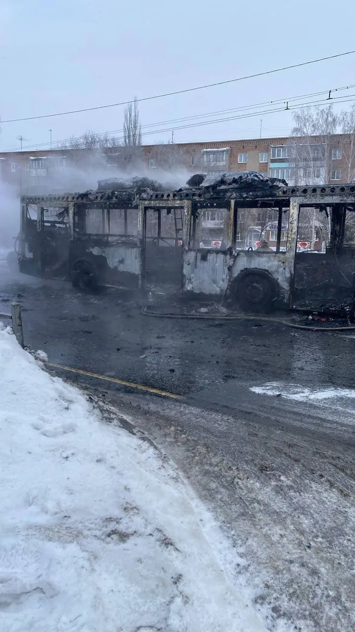 Мэр Омска прокомментировал возгорание автобуса на Московке