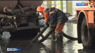 В Омске дорожные службы усилили работы по противопаводковым мероприятиям