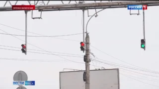 В Омске на мосту у телецентра вновь запустили реверсивное движение