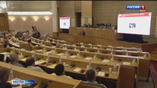 В Омске региональные депутаты вновь сели за парты