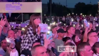 Смотрите, как атмосферно прошёл вечер на Соборной площади!